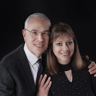 Chiropractor Silverdale WA Scott Siegel With Wife About Chiropractor Silverdale WA Scott Siegel With Wife About